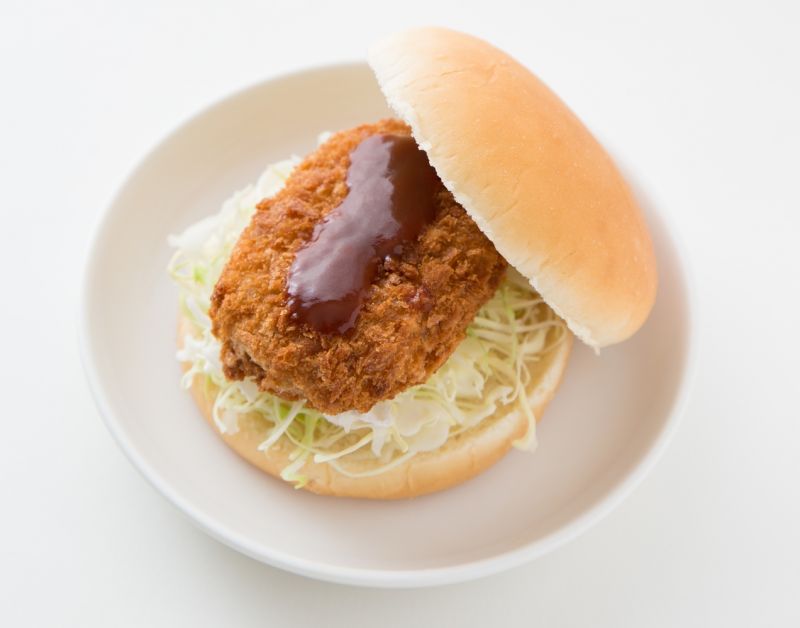 Bánh mì kẹp Korokke Bánh mì kẹp Korokke